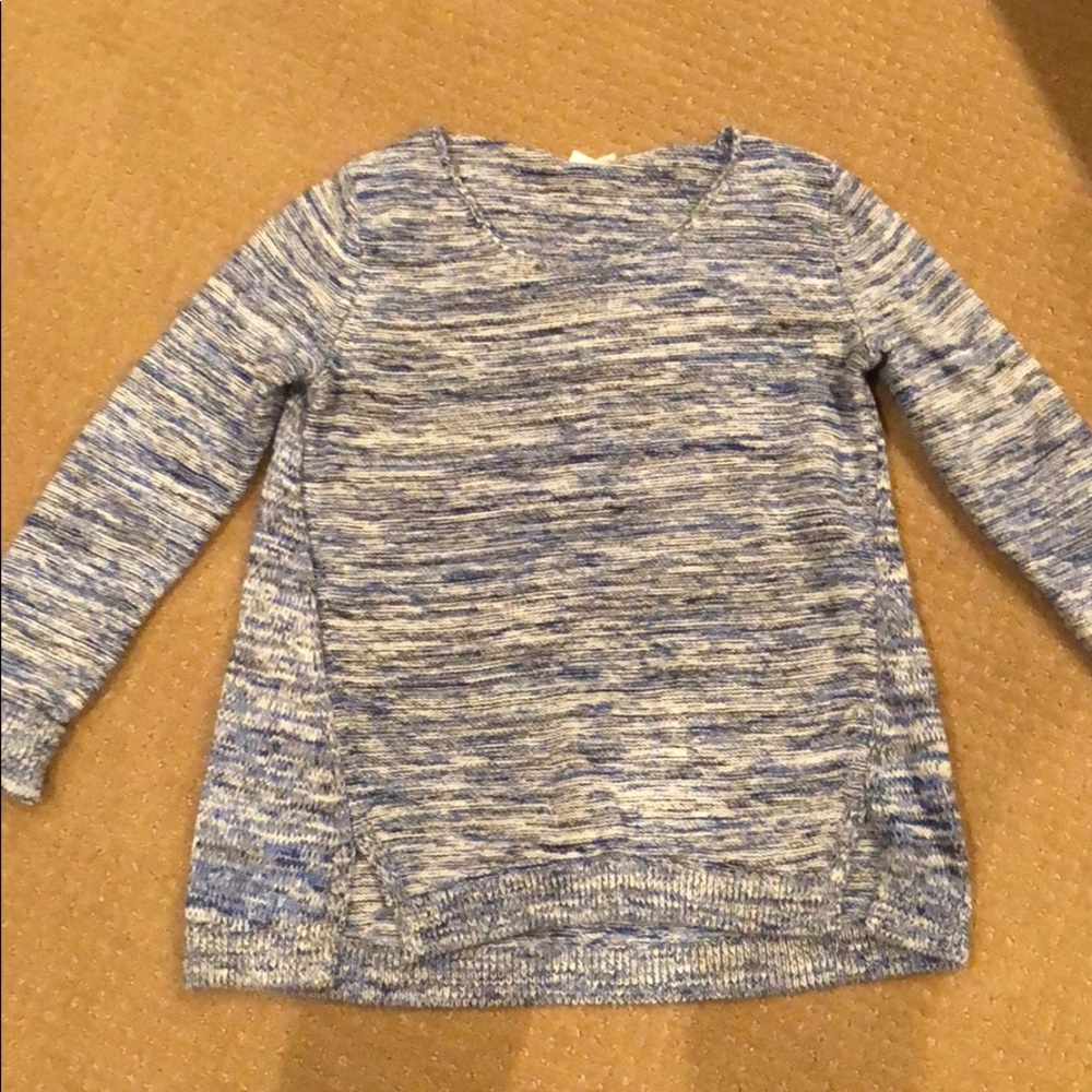 Gap sweater